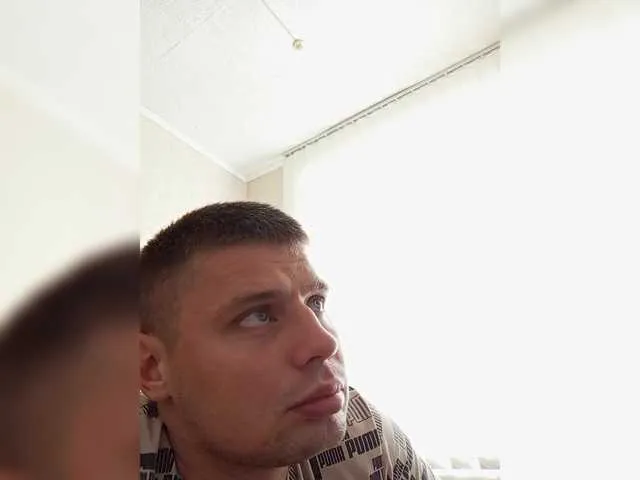 Live sex webcam photo for spidermen777 #291739848