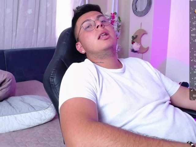 Live sex webcam photo for sporty-dark #276441885