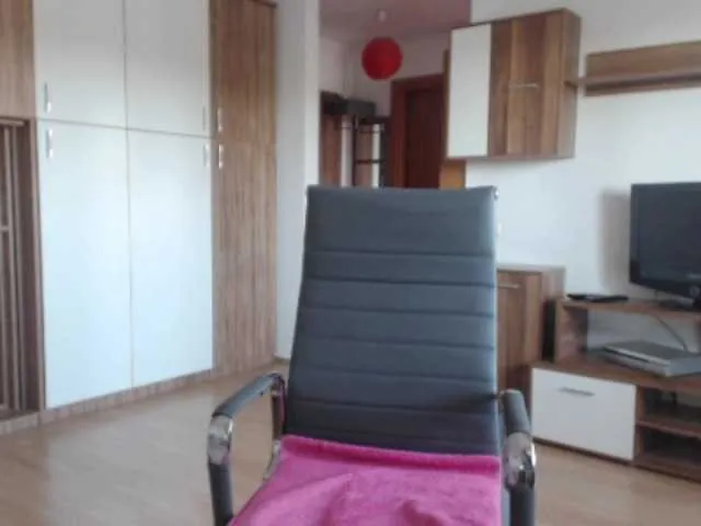 Live sex webcam photo for squir4u #273378707
