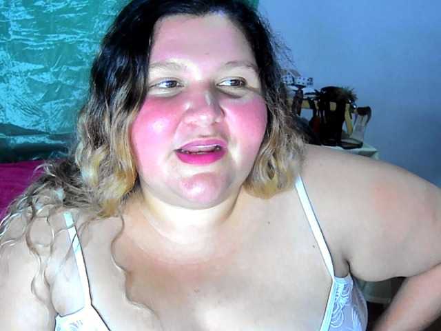 Live sex webcam photo for squirtbbw #276699156