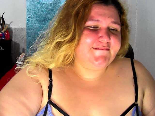 Live sex webcam photo for squirtbbw #277544562