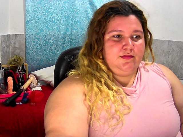 Live sex webcam photo for squirtbbw #277585337