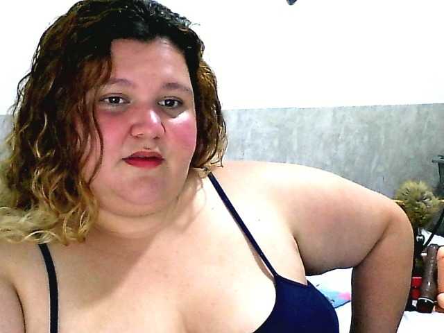 Live sex webcam photo for squirtbbw #277902444