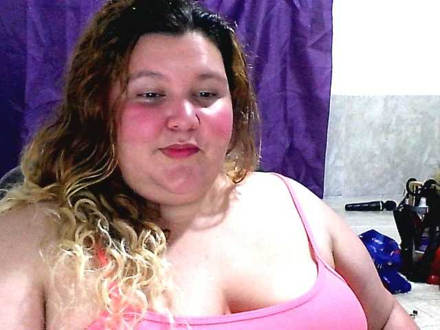 Live sex webcam photo for squirtbbw #278026007