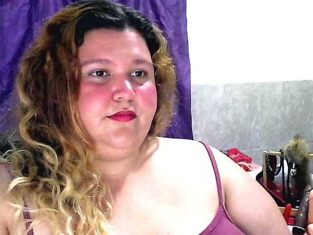 Live sex webcam photo for squirtbbw #278079753