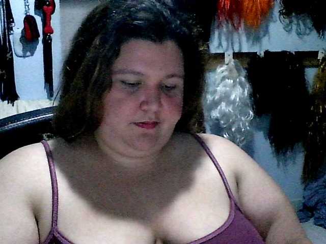 Live sex webcam photo for squirtbbw #290343219