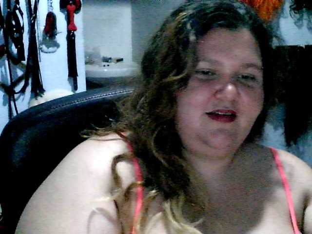 Live sex webcam photo for squirtbbw #290524126