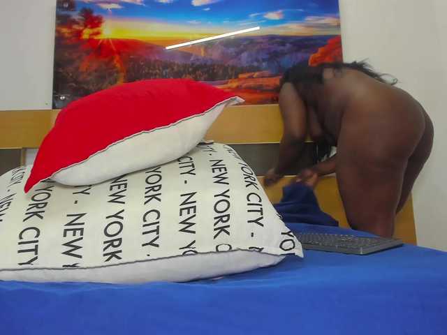 Live sex webcam photo for ssusy-ebony #277186792