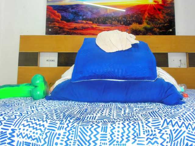 Live sex webcam photo for ssusy-ebony #277934796