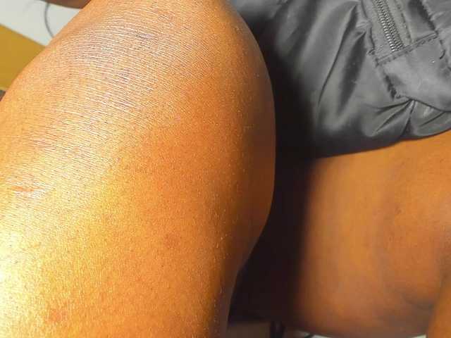 Live sex webcam photo for ssusy-ebony #288090577