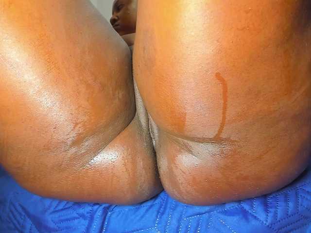 Live sex webcam photo for ssusy-ebony #288617306