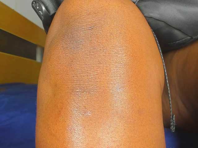 Live sex webcam photo for ssusy-ebony #290047620