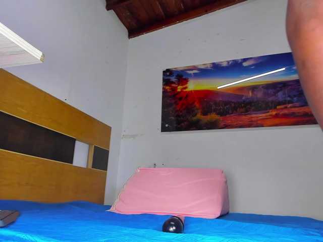 Live sex webcam photo for ssusy-ebony #290360404