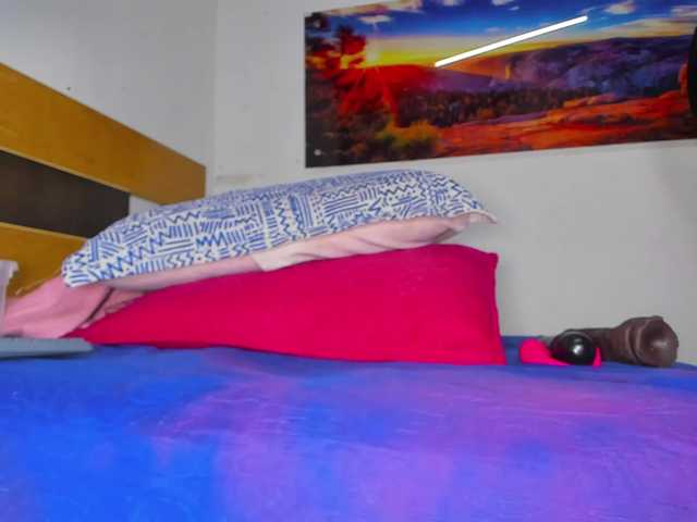 Live sex webcam photo for ssusy-ebony #290772236