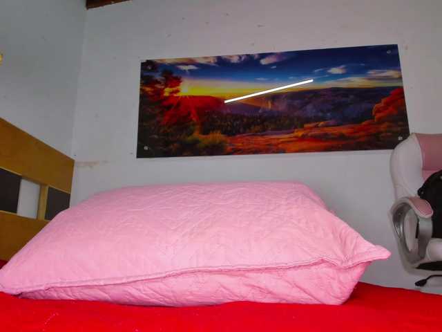 Live sex webcam photo for ssusy-ebony #290977381