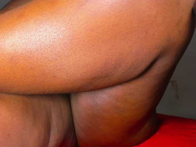 Live sex webcam photo for ssusy-ebony #290990906