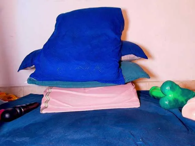 Live sex webcam photo for ssusy-ebony #292150954