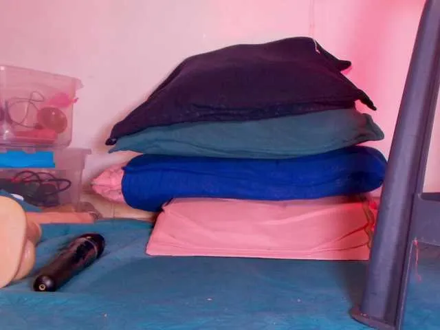 Live sex webcam photo for ssusy-ebony #292215380