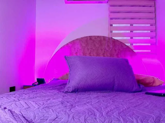 Live sex webcam photo for ssusy-ebony #292328278