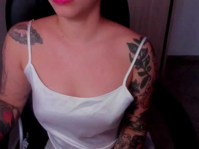 Live sex webcam photo for stanovleniye #294027158