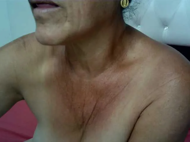 Live sex webcam photo for star-mature #273017749