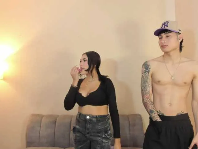 Live sex webcam photo for startlindagirlssome #294033837
