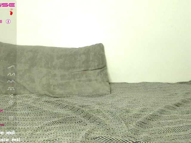 Live sex webcam photo for stassiemil #276717303