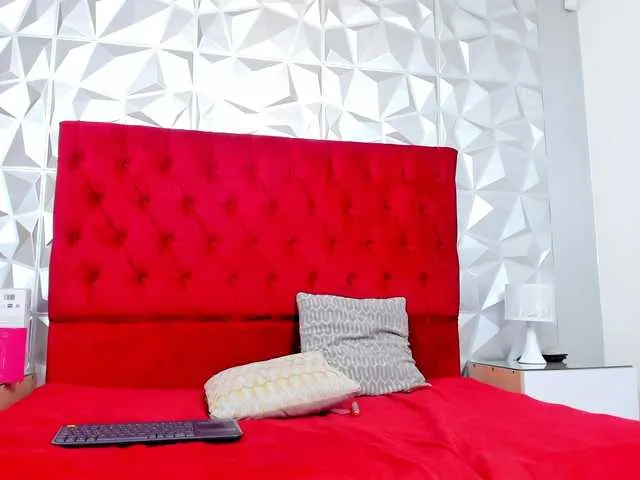 Live sex webcam photo for steacy-19 #292226555