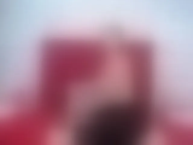 Live sex webcam photo for steacy-19 #293567566