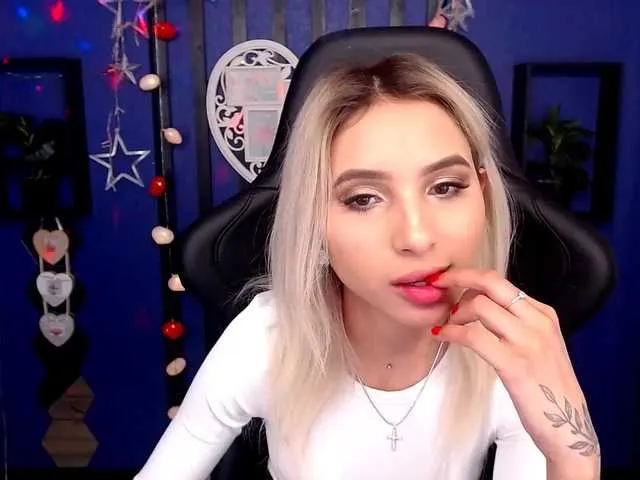 Live sex webcam photo for stellaflores #272376053