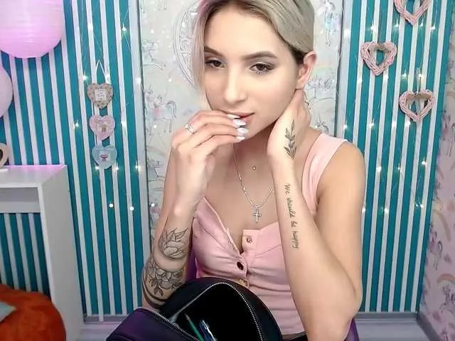 Live sex webcam photo for stellaflores #272512442