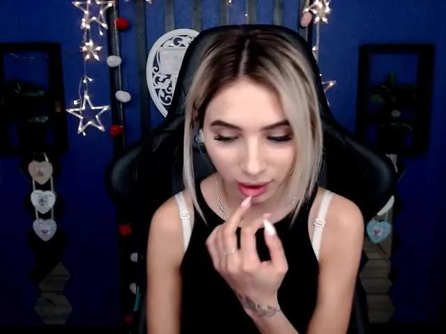 Live sex webcam photo for stellaflores #272587440