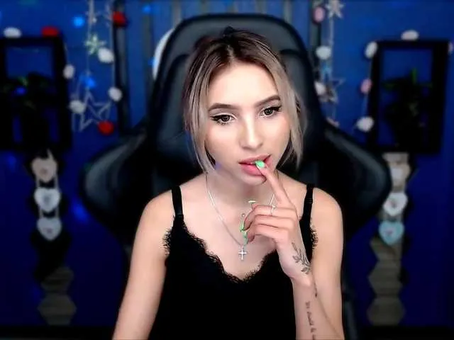 Live sex webcam photo for stellaflores #272813552