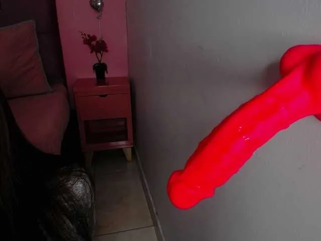 Live sex webcam photo for stephaa #272460783