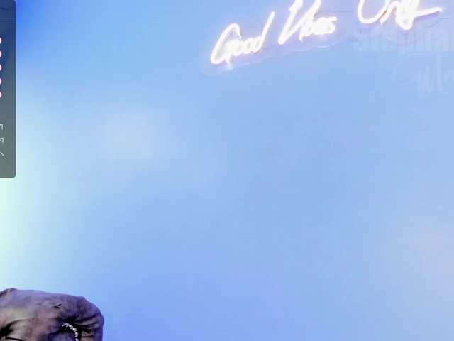 Live sex webcam photo for stephanymonro #276825827