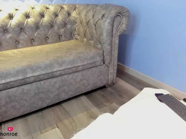 Live sex webcam photo for stephanymonro #277133575