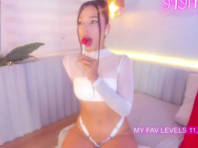 Live sex webcam photo for stephanymonro #291610776