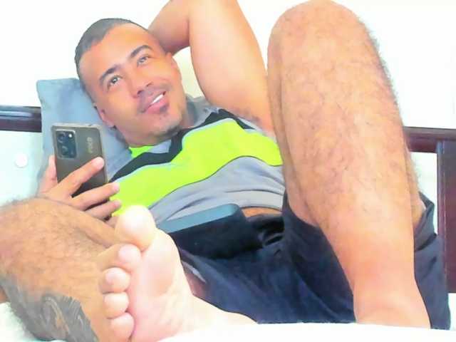 Live sex webcam photo for steven-med27 #291729453