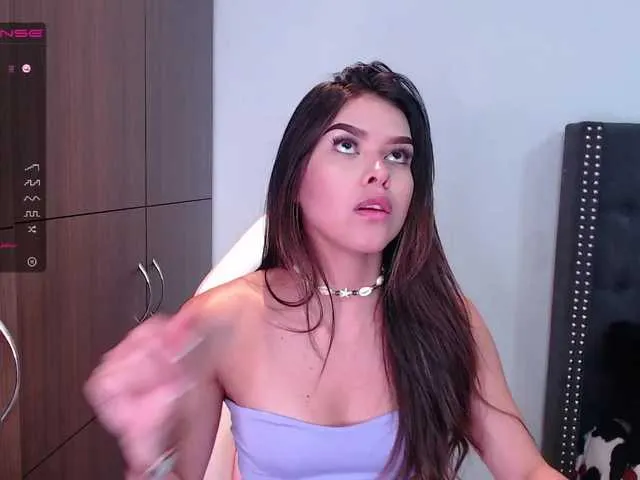 Live sex webcam photo for stormii1 #272992590