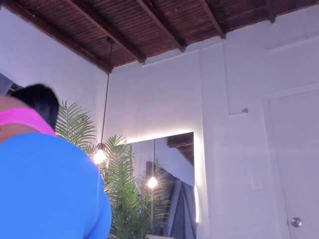 Live sex webcam photo for strong-girl #290513106