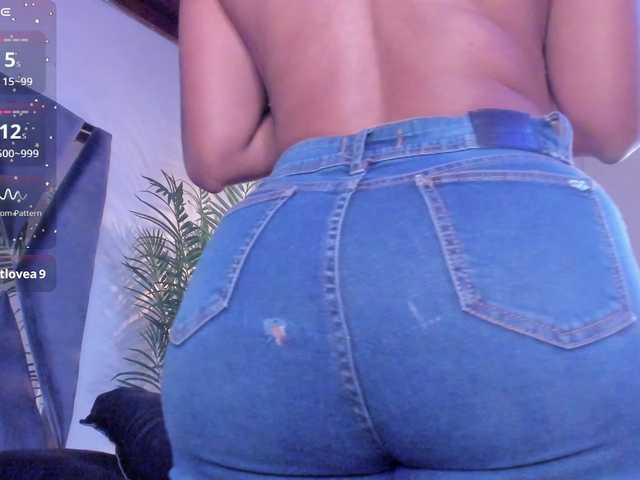 Live sex webcam photo for strong-girl #290895871