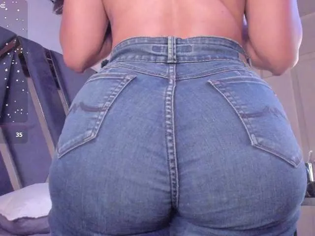 Live sex webcam photo for strong-girl #292314566