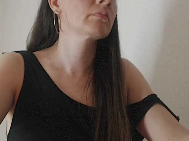 Live sex webcam photo for suavekeila #274562827