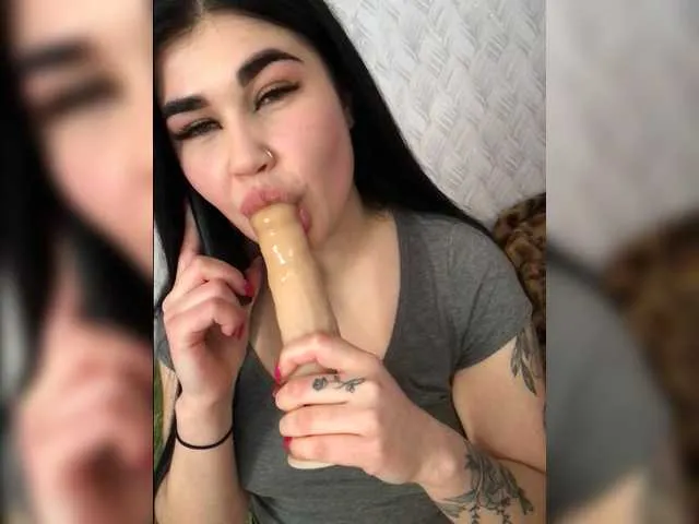 Live sex webcam photo for suchka-black- #272397997