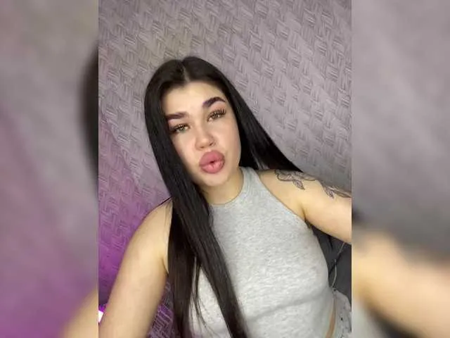 Live sex webcam photo for suchka-black- #290744303