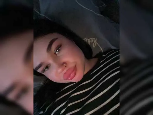 Live sex webcam photo for suchka-black- #290844250