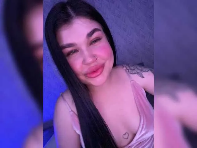 Live sex webcam photo for suchka-black- #290923416