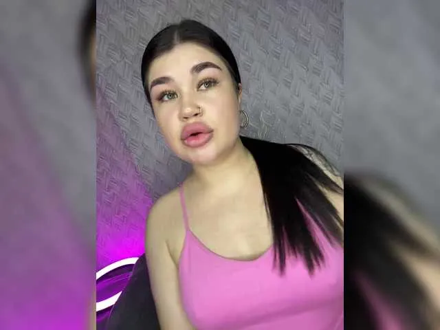 Live sex webcam photo for suchka-black- #290928355