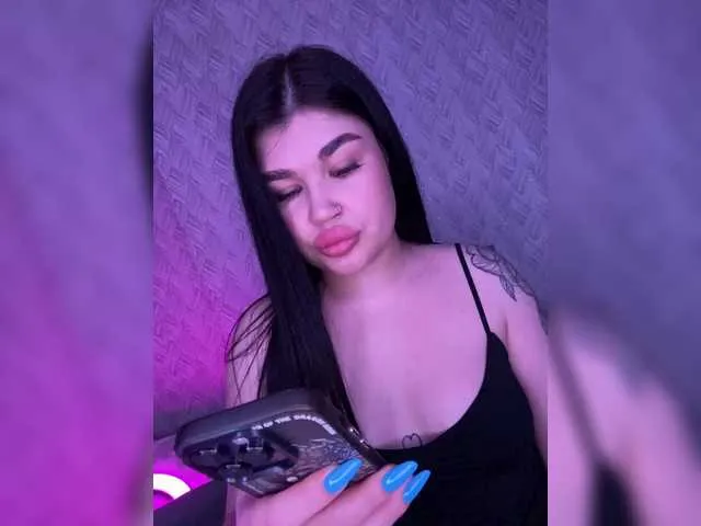 Live sex webcam photo for suchka-black- #290934091