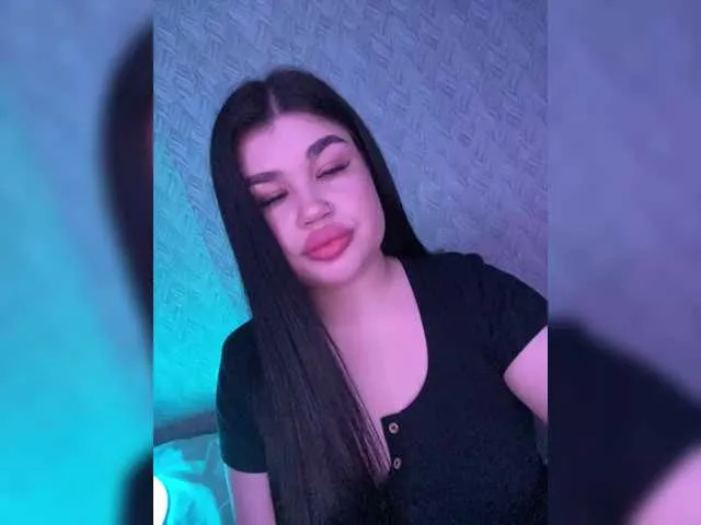 Live sex webcam photo for suchka-black- #290940892